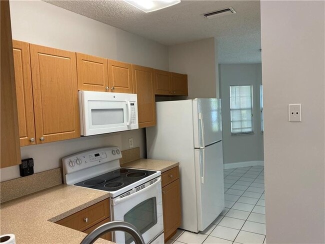 Building Photo - 16045 Emerald Cove Rd