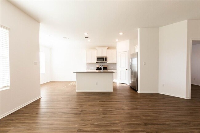 Building Photo - 288 George Neggan Ln