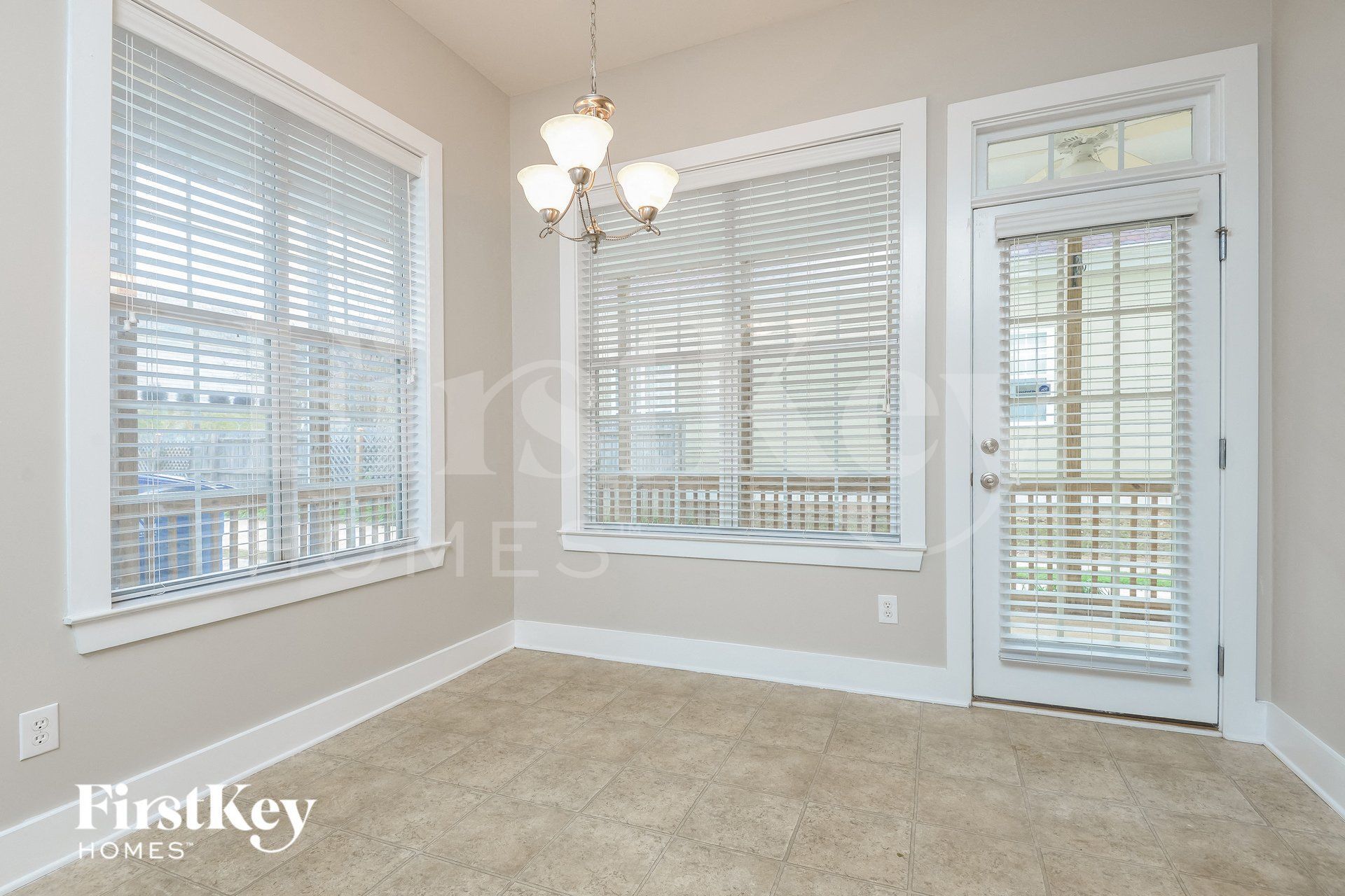 Building Photo - 5478 Camellia Ln