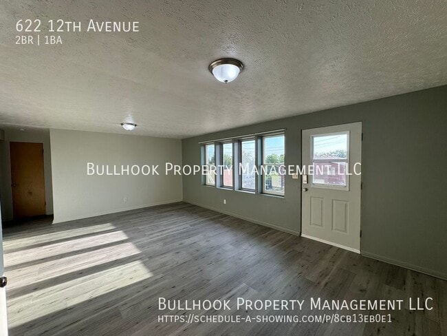 Building Photo - 622 12th Ave