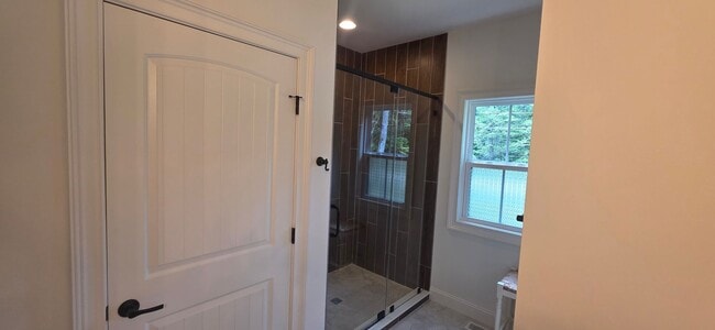 Building Photo - 3 bedroom / 2 bath new build in Fairfield Glade available for 12 month lease