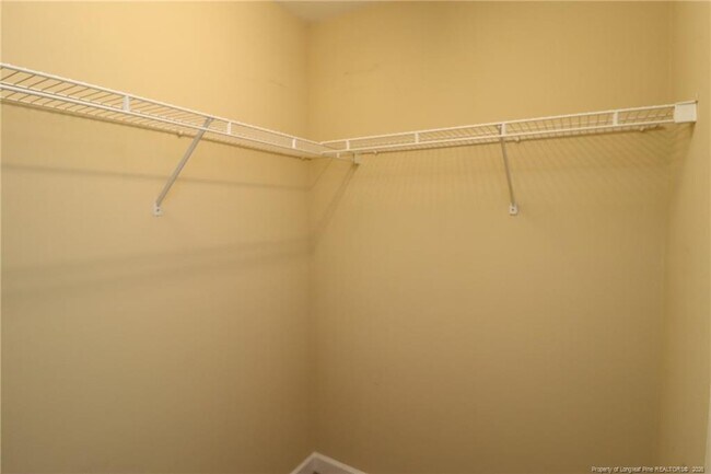 Building Photo - 2637 Broad Oaks Pl