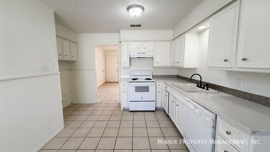 Building Photo - 5716 Brownfield Dr