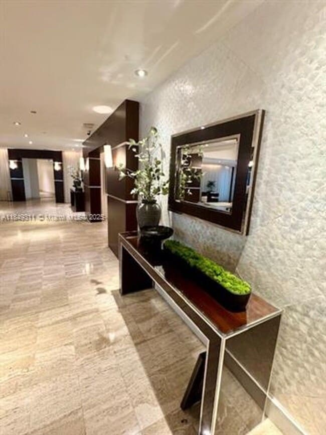 Building Photo - 2451 Brickell Ave