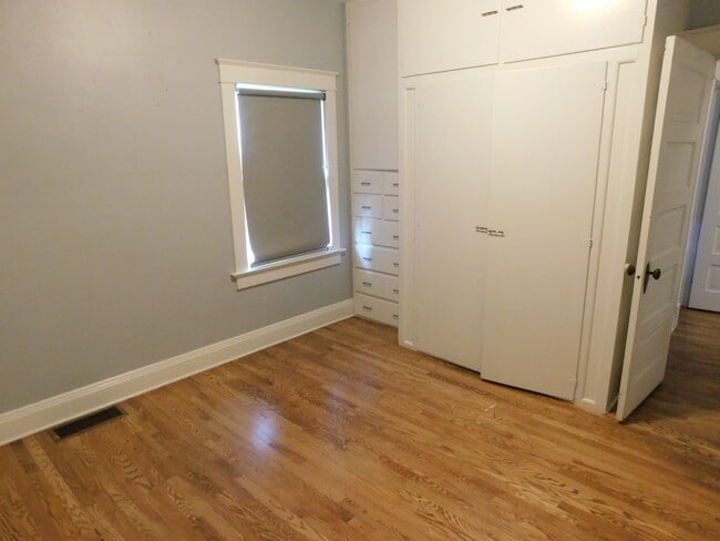 Building Photo - LARGE 3 bed 2 bath home in downtown GJ!!!!