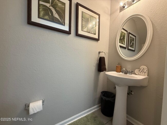 Building Photo - 10200 Belle Rive Blvd