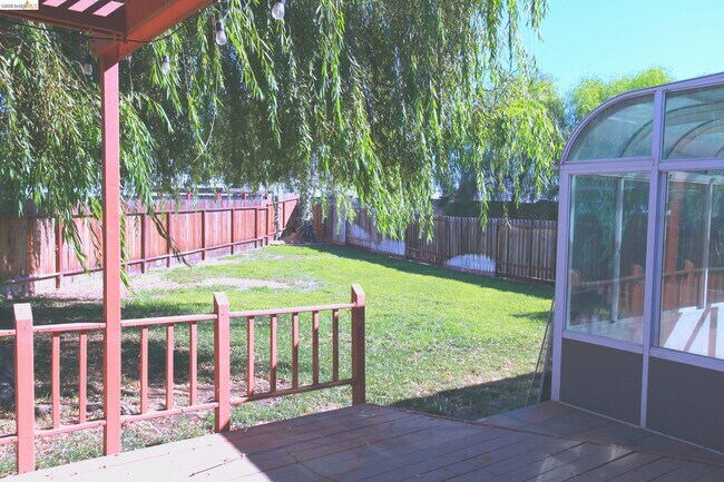 Building Photo - 2413 Santa Cruz Ct