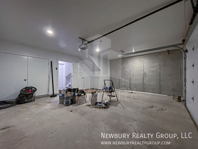 Building Photo - 1819 Chessland St