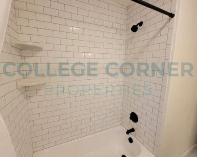 Building Photo - 285 Crepe Myrtle Cir