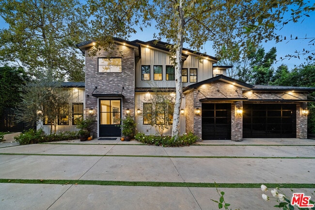 Building Photo - 15645 Woodvale Rd