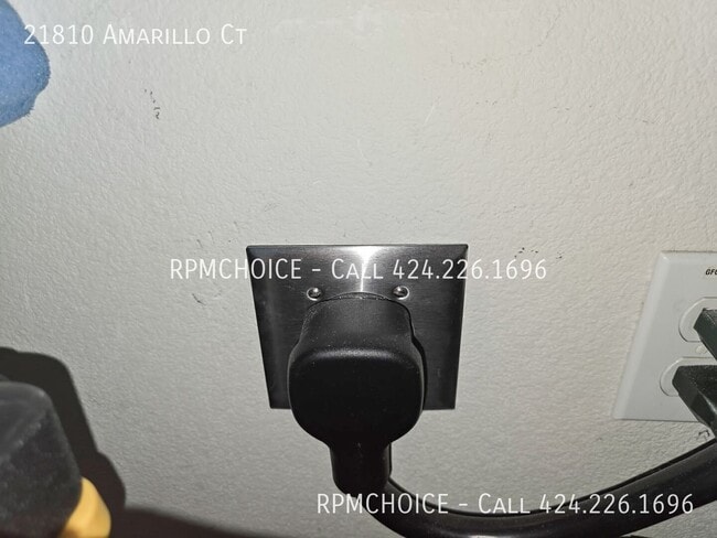 Building Photo - 21810 Amarillo Ct