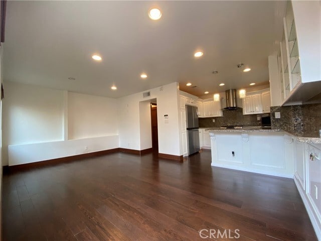 Building Photo - 16716 Bayview Dr