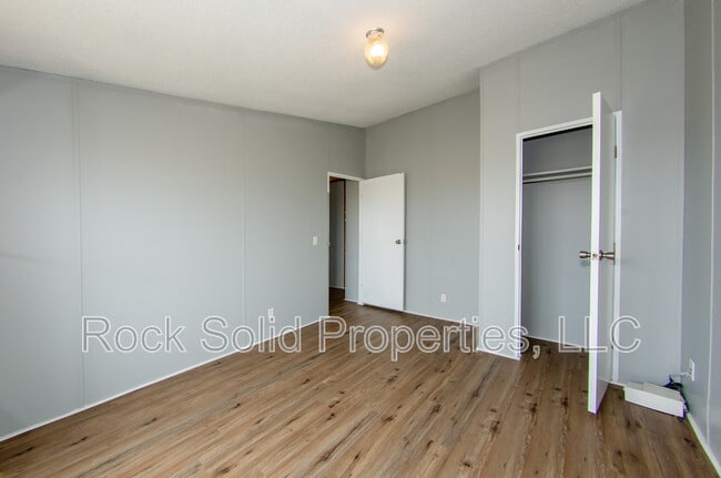 Building Photo - 1556 Rd 140