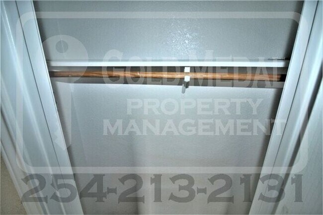 Building Photo - Now Leasing – 4008 C. Pilgrim Dr.