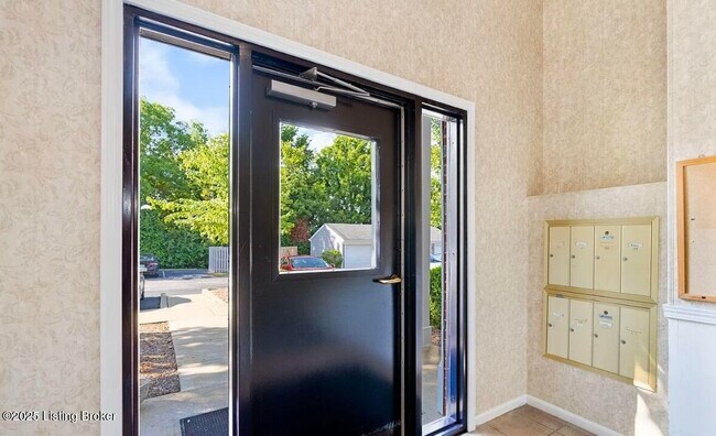 Building Photo - 6401 Cameron Ln