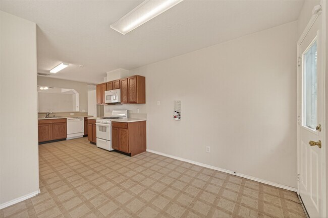 Building Photo - 19119 Yaupon Ranch Dr
