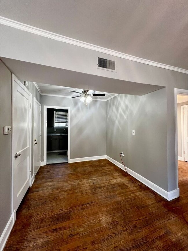 Building Photo - Charming Newly Remodeled 2bd/1ba on Cooper...