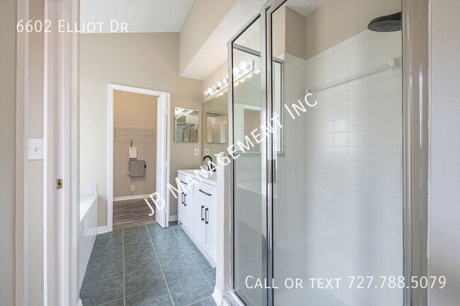 Building Photo - 6602 Elliot Dr