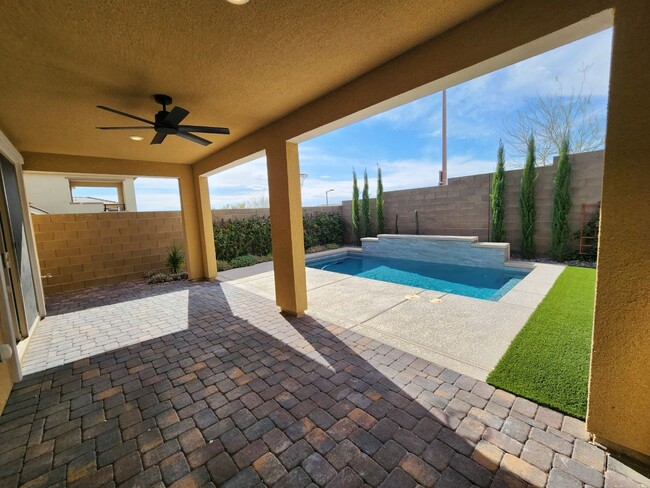 Building Photo - Upgraded 3 Bedroom with a Pool in a Gated ...