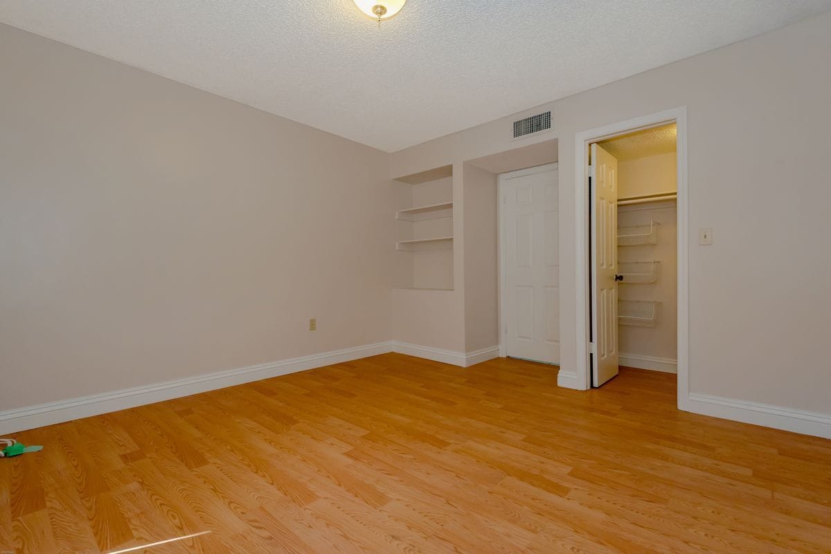 Building Photo - 9025 SW 112th Ct
