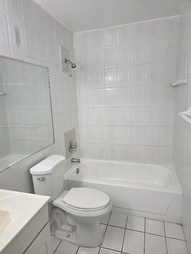 Building Photo - 7510 SW 153rd Pl