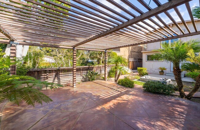 Building Photo - Beautiful Manhattan Beach Rental Home!