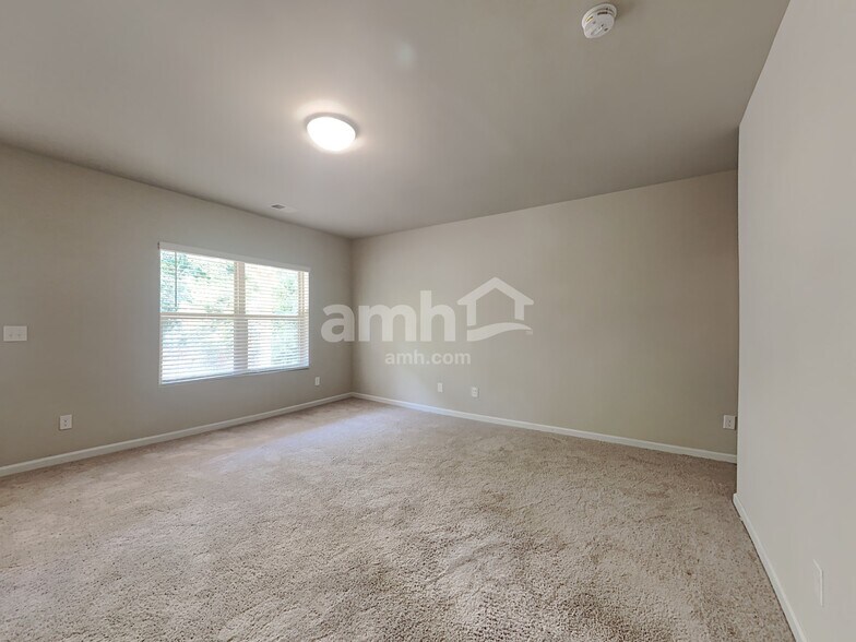 Building Photo - 338 Winston Cir