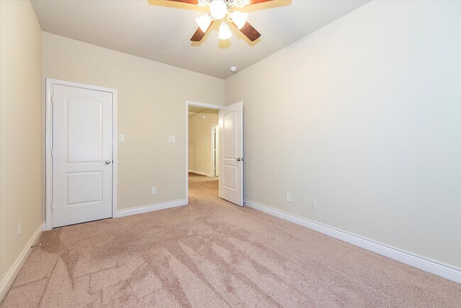 Building Photo - 51 Daffodil Meadow Pl