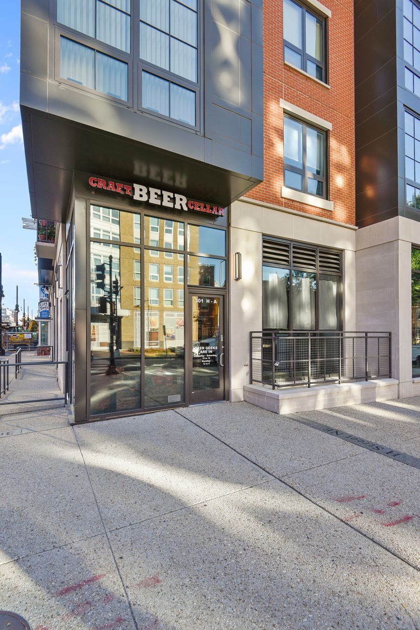 Building Photo - 1110 3rd St NE