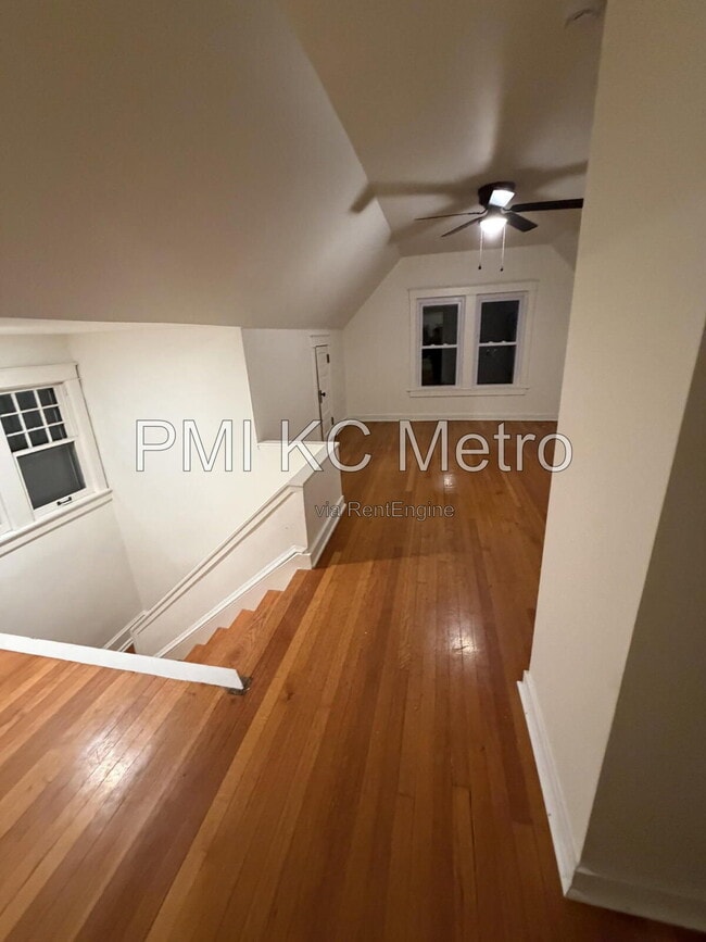 Building Photo - 3833 Campbell St