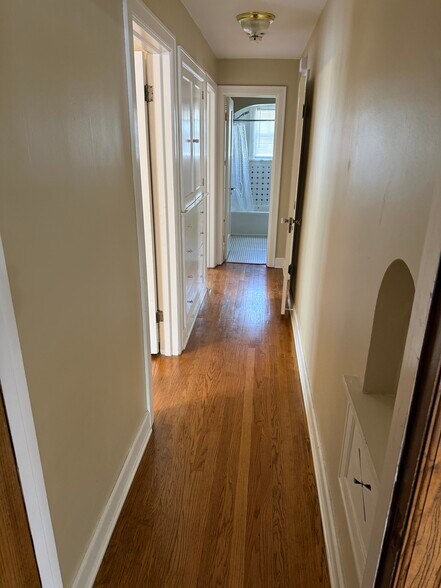 Building Photo - 203 North Terrace