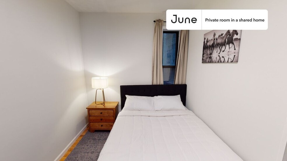 Building Photo - Room in Shared 3 bed/1 bath home in Upper West Side
