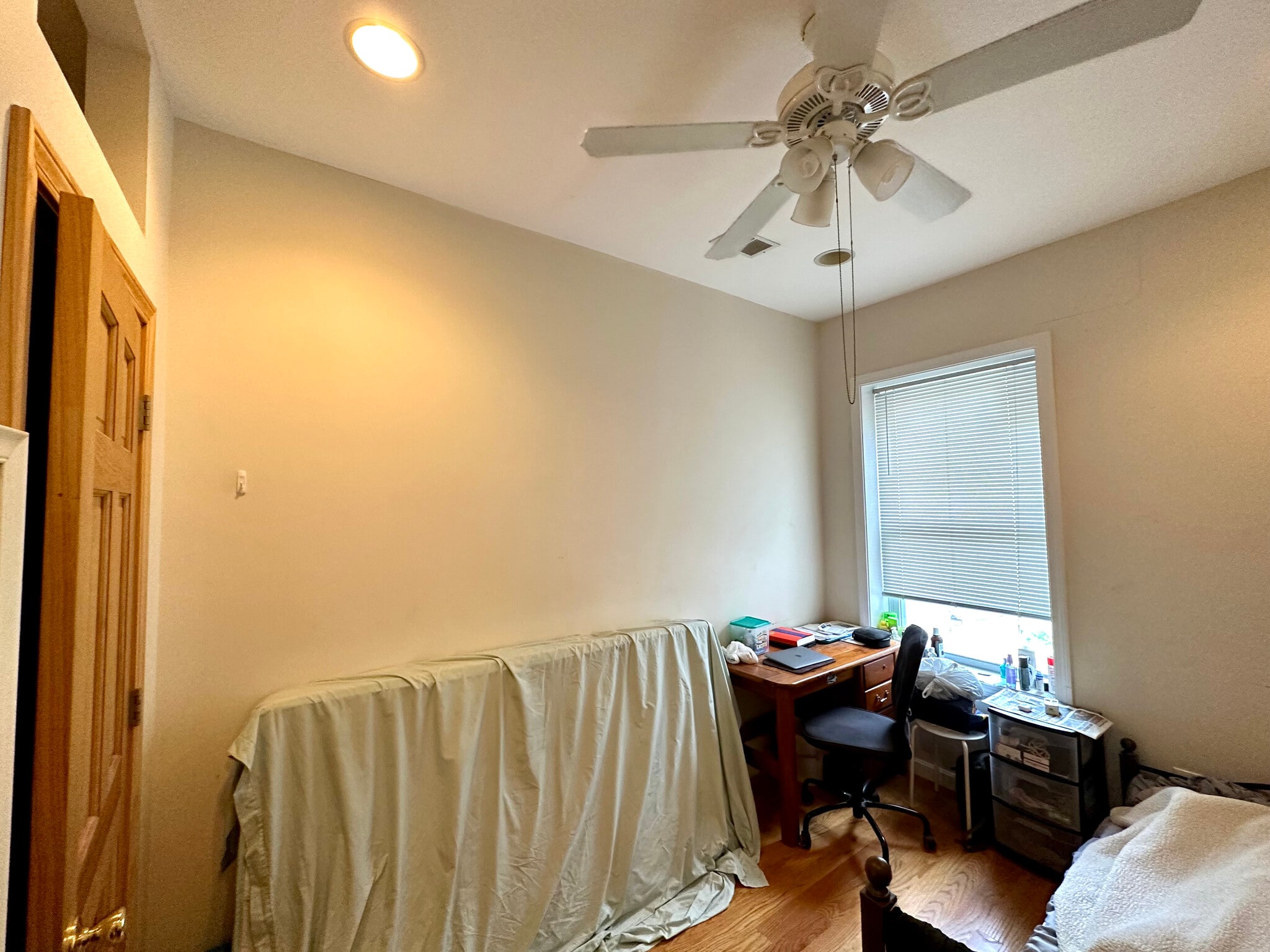 Building Photo - 10 Moreland St