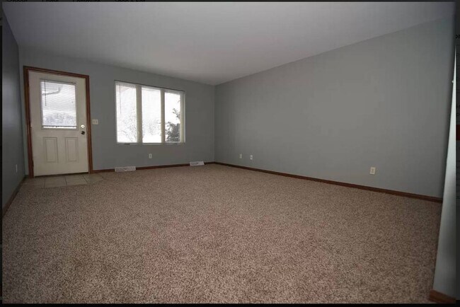 Building Photo - 1936 Little River Path