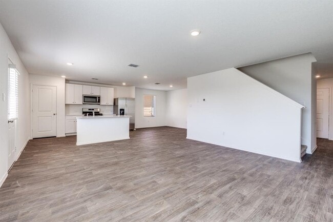 Building Photo - 5138 Blind Shot