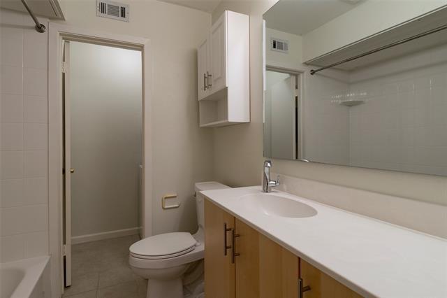 Building Photo - 3420 Granada Ave