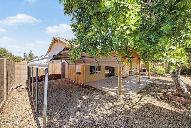 Building Photo - 16148 N 157th Dr