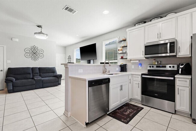 Building Photo - 241 El Dorado Rd