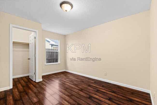 Building Photo - 1544 Emily Ct
