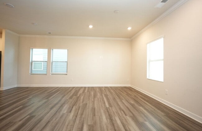 Building Photo - !!! COMING SOON!!! Updated 3BR 3BA Home w/ Private Yard • Stainless Kitchen • Loft in Huntersville