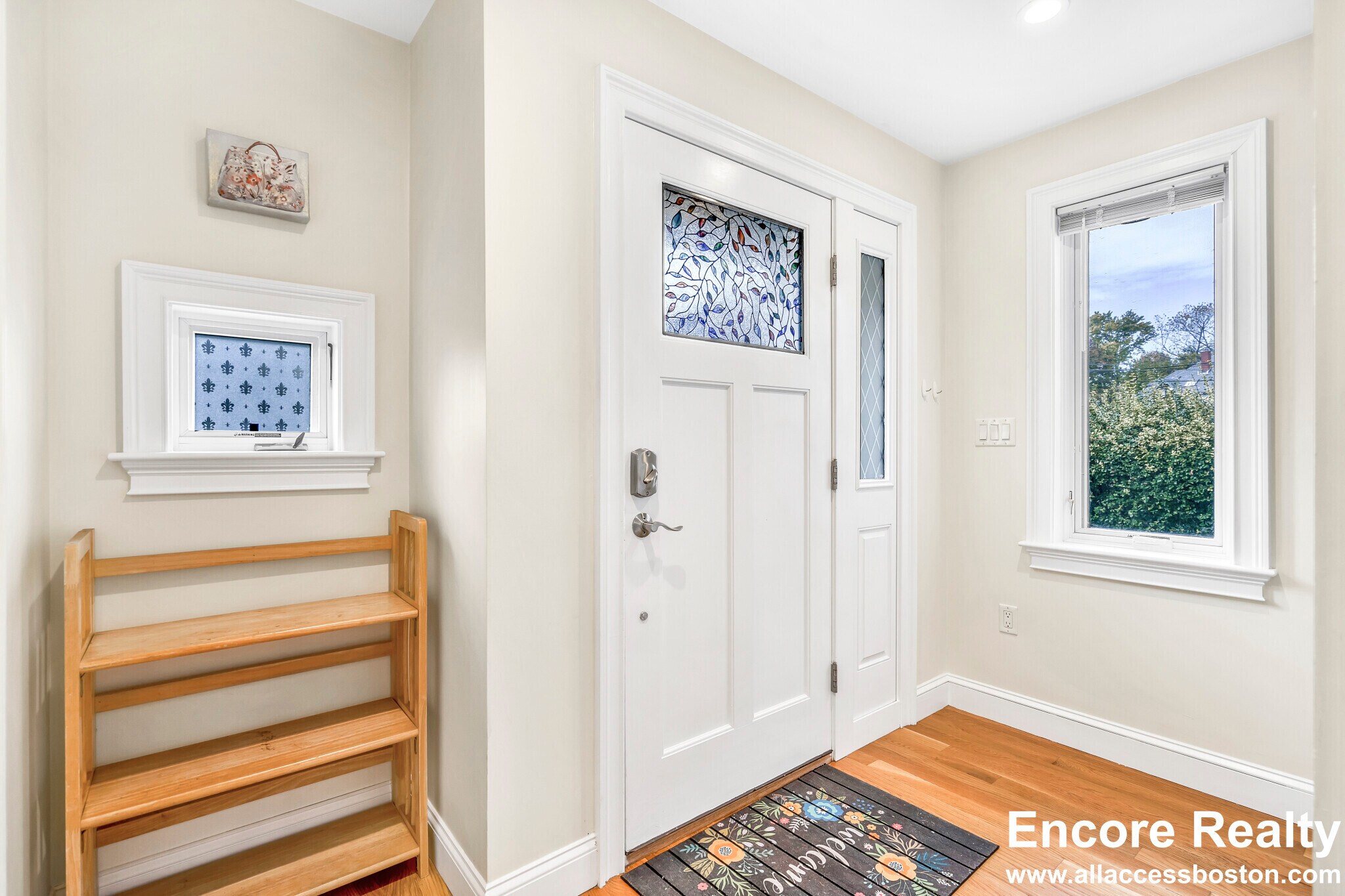 Building Photo - 9 Bradbury St