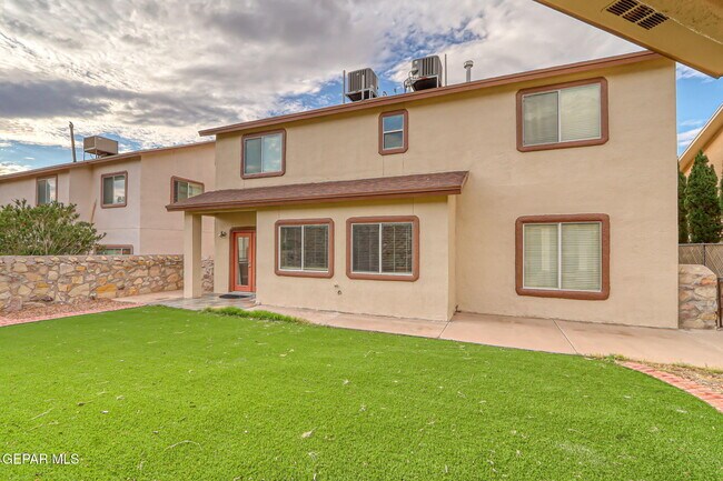 Building Photo - 6312 Casper Ridge Dr