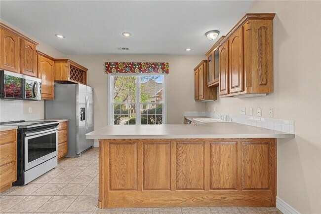 Building Photo - 6537 Harvey Jones Ave