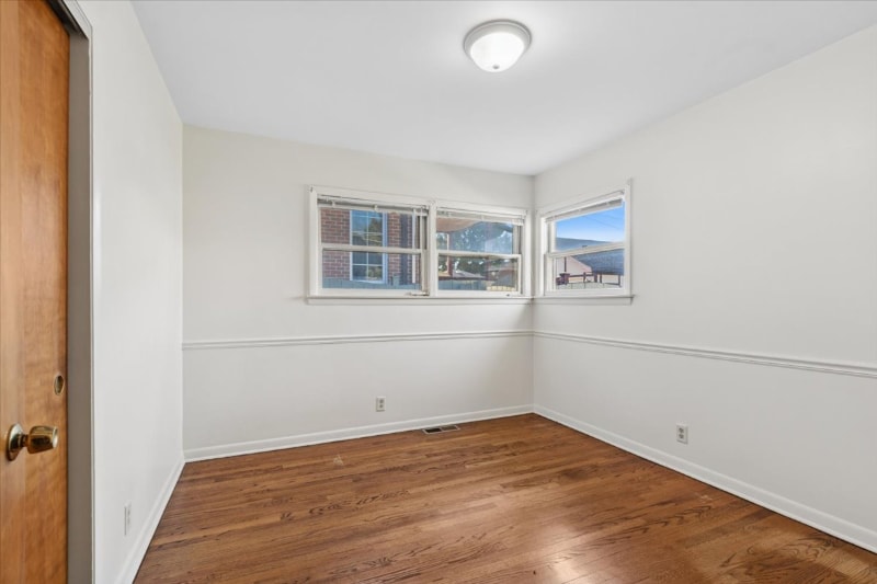 Building Photo - 8538 Mango Ave