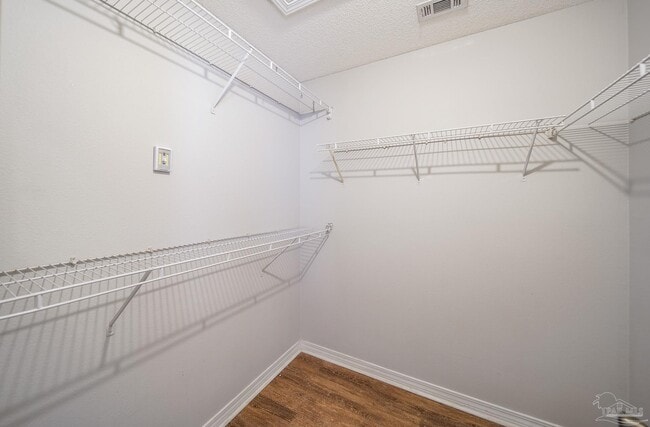 Building Photo - 4014 Glenway Dr