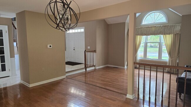 Building Photo - 1 Lenape Ln