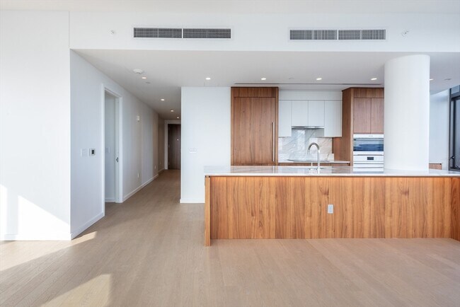 Building Photo - 682 Atlantic Ave