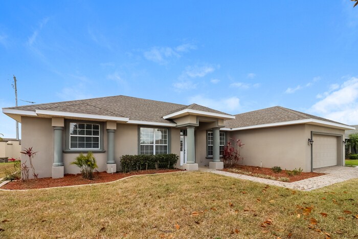 Building Photo - 690 Country Walk Ct