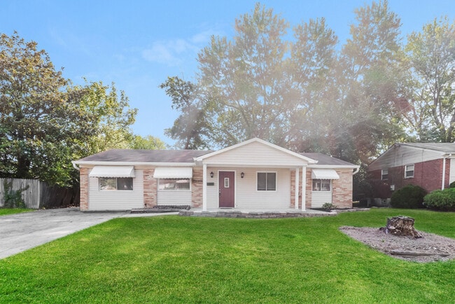 Building Photo - 9638 Helmsley Way