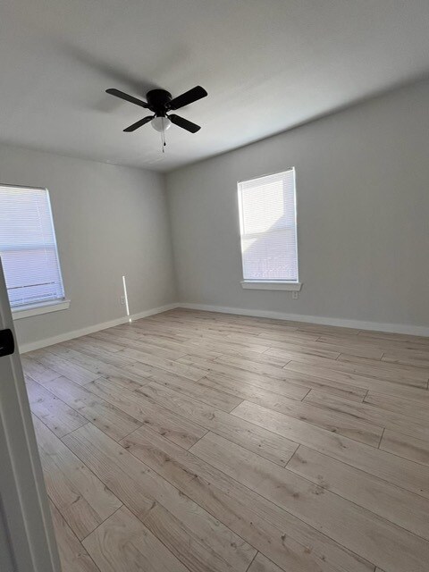 Building Photo - 2731 Fordham Rd